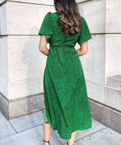 AX Paris Green Printed V-Neck Short Sleeve Midi Dress Dresses 10 AX Paris Green Printed V-Neck Short Sleeve Midi Dress Dresses