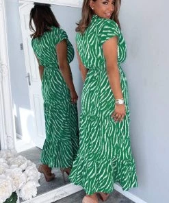 AX Paris Green And White Animal Print Collared Smock Midi Dress Dresses