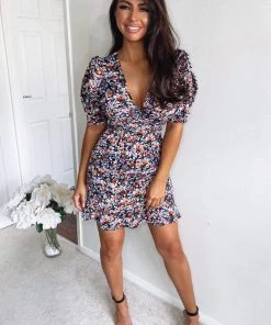 AX Paris Black Ditsy Print Pleated Sleeve Dress