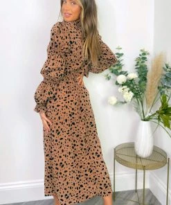 AX Paris Camel Spot Print Elasticated Sleeve Midi Dress