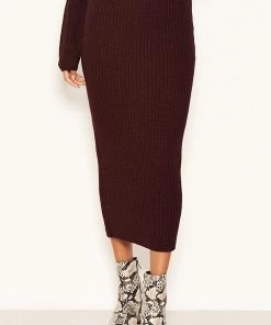 AX Paris Skirts & Shorts Wine Knit Skirt 10 AX Paris Skirts & Shorts Wine Knit Skirt